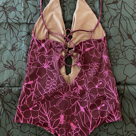 SOLD - Picture 2 of 3